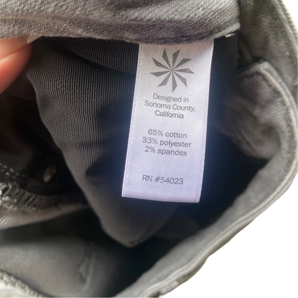 Athleta Gray Sculptek Skinny Faded Wash Jeans I Size: 8 - Picture 7 of 10